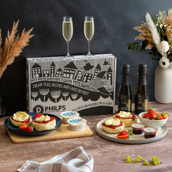 The Prosecco Cream Tea for 2 Hamper
